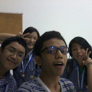 ryan_SRA3's tweet photo. @Felixdoanng ada obama lagi selfie http://t.co/iy8JqpTfe7