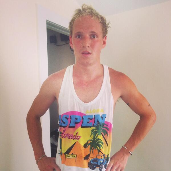 JamieLaing_UK's tweet photo. Using this new kind of personal training app, it's sick @Cloudtaginc http://t.co/pdJ9WKC5Re