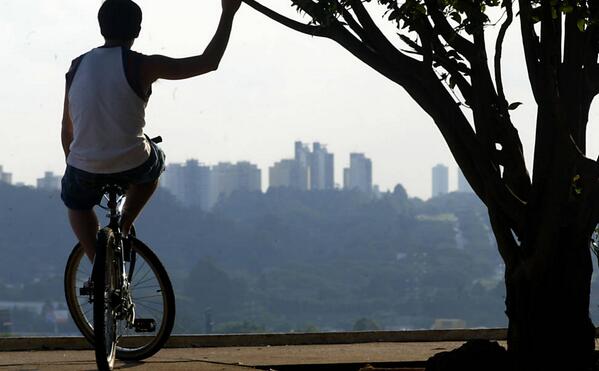 guia_folha's tweet photo. Confira 31 opções imperdíveis para quem quer conhecer São Paulo http://t.co/NmUazenBBo Qual seria a sua sugestão? http://t.co/BLaHHWrfPC