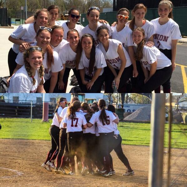 skatelyn101's tweet photo. #nationalsoftballday love them ⚾💕✊ http://t.co/RxfLAyBasy