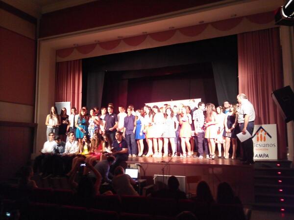 SalesianosMZN's tweet photo. Despedida de 2° de BTO. ¡Hasta siempre! Esta casa siempre os esperará con las puertas y los corazones abiertos ;) http://t.co/aizcryVIS1