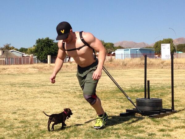 QZvanR's tweet photo. Fun in the sun!! Used to play rugby on this grass, better suited for crossfit I would say...
#CrossFitGames2014 http://t.co/rfe57sZb7s