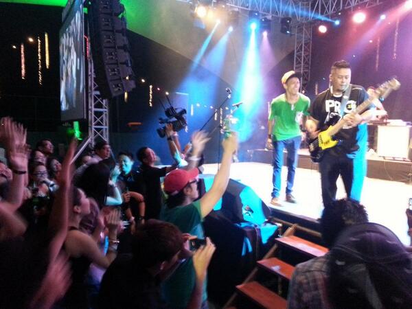 <a href="/harrytld/">harry toledo</a> is getting the crowd pumped!! #kkjazzfest <a href="/suteraofficial/">Sutera Harbour Resort</a> <a href="/sabahtourism/">Sabah Tourism Board</a> #kkcity