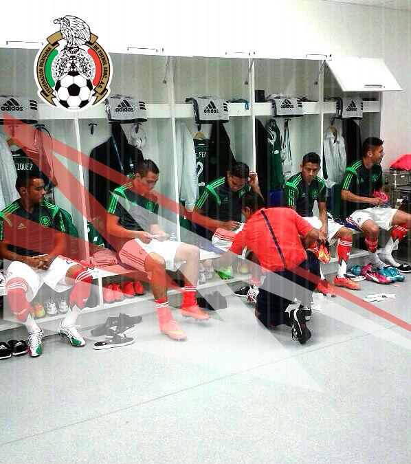 miseleccionmx's tweet photo. #SelecciónBanamex Estamos en revisión arbitral. ¡Todo listo para nuestro debut! #YaCreo @banamex http://t.co/nzj23KoxK9