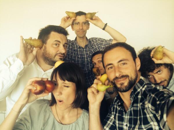 SG_etvous's tweet photo. @oasisbefruit L'esfruit d'équipe : le #selfruit by la team "SG et Vous" http://t.co/cIuTwOK5Yv