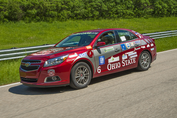 ENERGY's tweet photo. Team from @OhioState cruises to 1st place in @EcoCAR2 w/ energy-efficient alternative fuel car http://t.co/Ib35ZeOTiJ http://t.co/emnglymwee