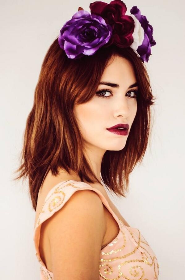 Promo_Rol_'s tweet photo. En @RolNYGC buscan un personaje inventado, con el avatar de Lali Esposito, aparte, tienen muchos personajes libres. http://t.co/GBeCxMgr67
