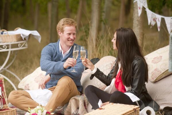MarryHarryFOX's tweet photo. Whose date did you like better: Kimberly's, or Karina's? #marryharry http://t.co/nSw7YbGxg3