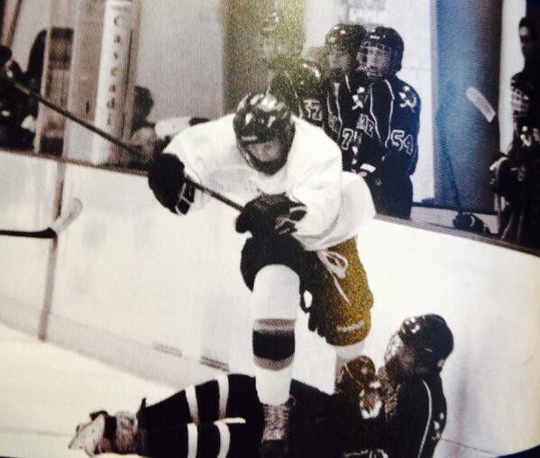 EliteHockeyAAA's tweet photo. The Pack would like to welcome, Power Forward @HattenLincoln to the @Wolf_PackHockey U14 team! #GoPack #TopProspect http://t.co/dcj0BoKHHD