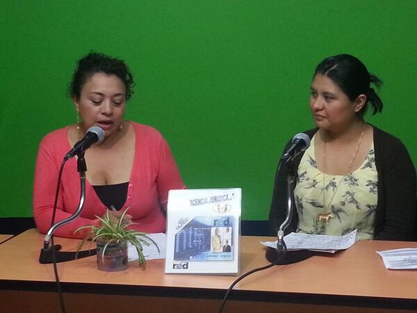 Mundo40Xalapa's tweet photo. Al aire #EnlaRed #ConEsenciaJuridica con las efemérides y nuestra invitada especial. http://t.co/JW7VnkNXZn http://t.co/1sG2ElAWsC