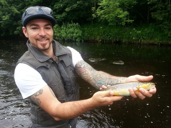 OllyShepherdFF's tweet photo. Great day on the Ure today with a client from Australia staying at @SwintonPark  Plenty of fish caught on dry fly! http://t.co/1reTFchiOE