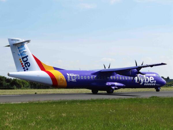 charlest103's tweet photo. Saw this Flybe (Stobart Air) ATR 72-500 at Southend yesterday, 1st time I've seen the purple Flybe livery in person http://t.co/rI2cm2gBQp