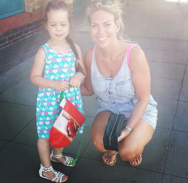 paulmpresents's tweet photo. Look who my Granddaughter met today @FrankieEssex 
#TOWIE #frankiegoestoharlow http://t.co/IJKptBPq02