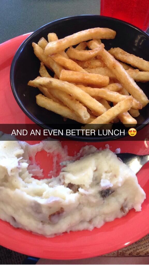 DelaneyBrown429's tweet image. Amazing breakfast and an even better lunch!!! #isudining #michiganfps #fpspi