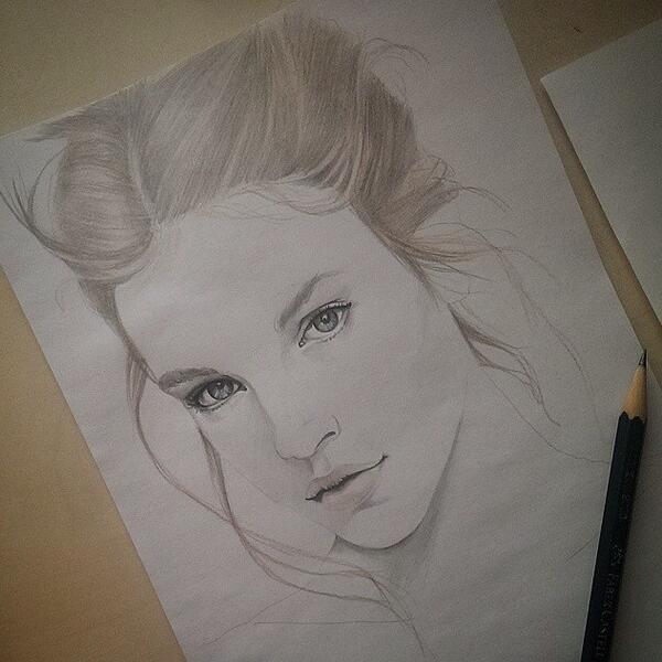 FabulousDrawing's tweet photo. Portrait Of Barbara Palvin :) http://t.co/DlK9sK6IPQ