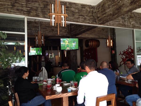 Vive los mejores partidos del #MundialBrasil2014 en <a href="/DUKEroma/">DüKE roma</a> los nuevos desayunos, entradas y bebidas!