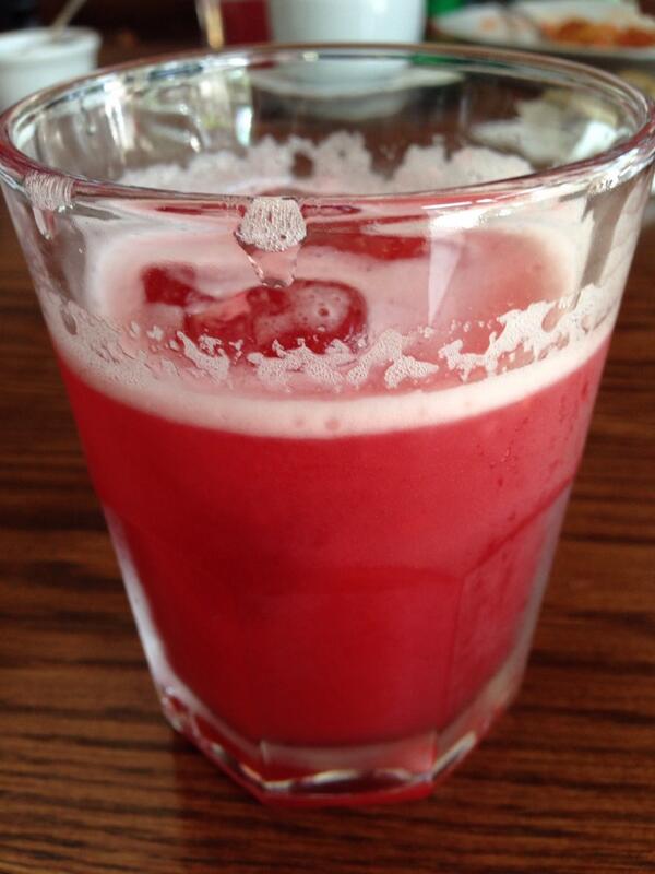 Celebramos el gol de México con uno de nuestros cócteles del #MundialBrasil2014 "Cerveza con frutos rojos"