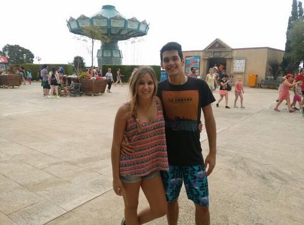SergioYony's tweet photo. MIBUENAS NOCHES PARA UNAPERSONA ESPECIAL Y QUE MAS ME HA AYUDADO ESTE AÑO @AngelesMartinz_ 
TE QUIERO GUAPA Y GRACIAS http://t.co/J5pLTOcRf8