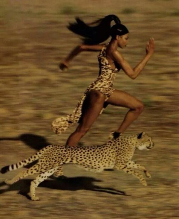 thestylishmum_'s tweet photo. Naomi Campbell #ModelLegend http://t.co/uzurhhMjv8