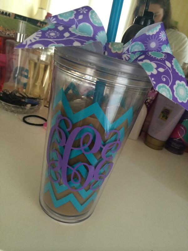 corinnelizzy's tweet photo. I have a problem. 🙈 #MonogramAddict http://t.co/CxtcZ3gYJf