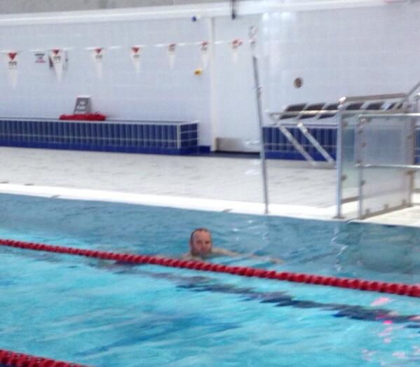 EoghanG7's tweet image. Great to see @JamesShanahan4 doing some fitness. #struggling #slowlane #secondrow #LostSeal