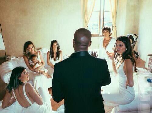 YeezusThaType's tweet photo. Kanye: "If ANY of you even think about attacking me in the elevator" http://t.co/8rrVoNe5HJ