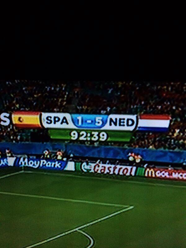 BrancossB's tweet photo. beseffff deze mensen🙏👊 http://t.co/0wDQJi7CRw