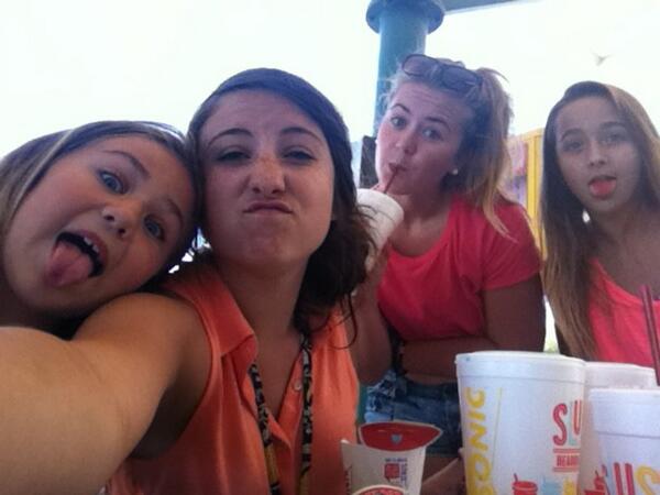 CharleeBoone's tweet image. #sonicflow😜#whitegirlsfinest