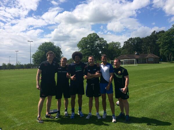 mattjess14's tweet photo. β@maamamolitika: @Digger14 @nigelhanks #hellofagroup #enjoyedit #Level3Coaching #Rugby http://t.co/Nf6eOi3DISβ
