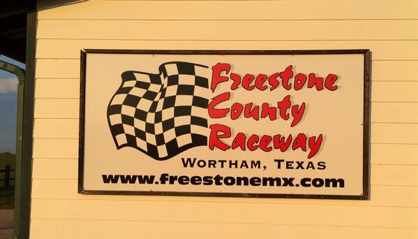 usasynthetics's tweet photo. Late Friday @freestonemx ready 4 Big Hal's, @KeithRkj238 laid down a heater! @LorettaLynnMX @amsoilone #TexasMX http://t.co/0vMjuyOTd6