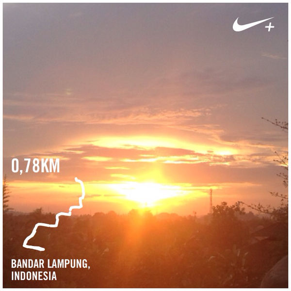 albertlies's tweet photo. I just ran 0,78 km with Nike+. http://t.co/0WNBc3SM1j #nikeplus http://t.co/gYxk6lDCNy
