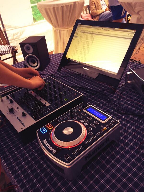StreamBeats2014's tweet photo. #examenfeest http://t.co/tz9r5IzTbk