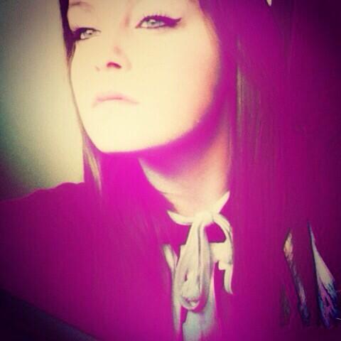 invaliduser11's tweet image. ~don't let the world change ur smile.. Let your smile change the world~ 💕