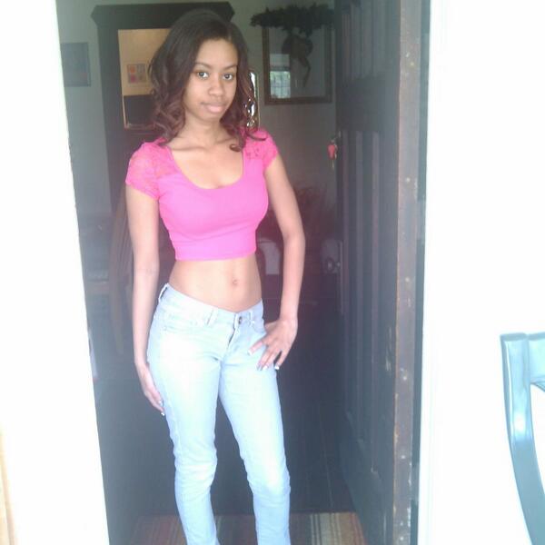 JalaRobertson's tweet image. Bitch bad looking like a bag of money