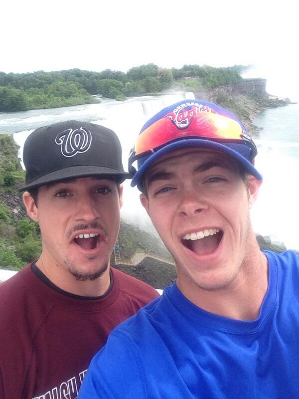 willk009's tweet image. the crew minus one #andy #nojack #niagarafalls