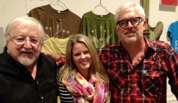 amybethmason's tweet photo. Really cool night with these two hit makers.  #patalger #riversrutherford backwardsjpublishing http://t.co/DRL8FR6den