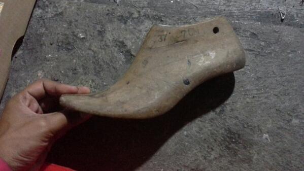 Ini ada lah kayu untuk pola pembuatan heel dan wedges. #InfoSepatu