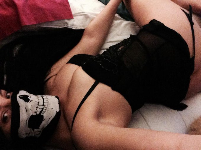 😋 another #latenight #FriskyFriday on#fridaythe13th @PlayboySocial @PlayboyDotCom @Playboy http://t.<a href="/tag/latenight"class="tags">#latenight</a><a href="/tag/friskyfriday"class="tags">#FriskyFriday</a>