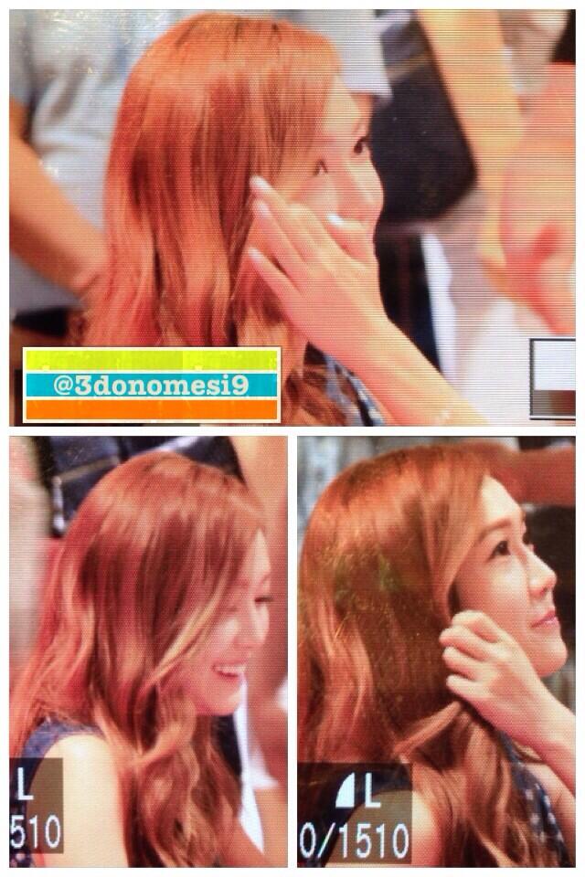 [PIC][14-06-2014]Jessica tham dự buổi fansign lần 2 cho thương hiệu "SOUP" vào trưa nay BqERXsZCYAA9own