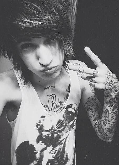 New Fake. Rt? (Not new to rp)