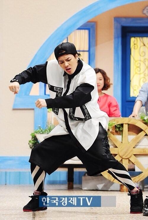 BqElJXLCUAAg3S4.jpg:large