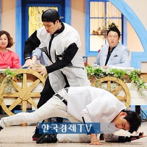 BqElcCcCMAAbfU0.jpg:large