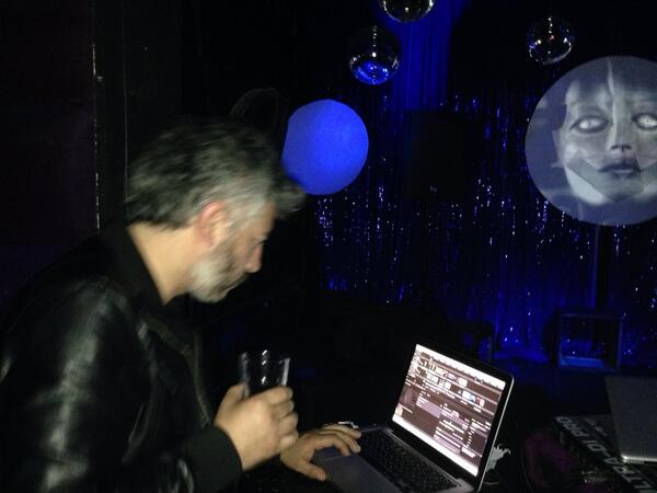 cjhomer's tweet image. Esto es #implemente  #divein. @naveluna_  @soparodrigo @iLoveFinosBeats #tododelujo 💓💓💓