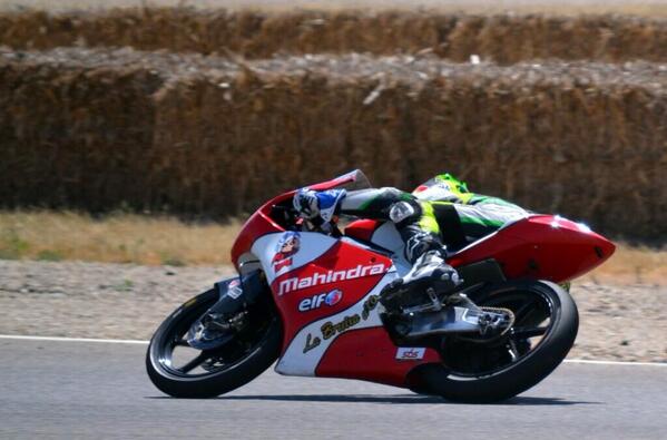 88jorgemartin's tweet photo. ¡Buenos días! Una fotos del test de ayer
@TMRMahindra @MahindraRacing @mchoonia @RB_Rookies_Cup #goodfeelings http://t.co/RuRr12SEvi