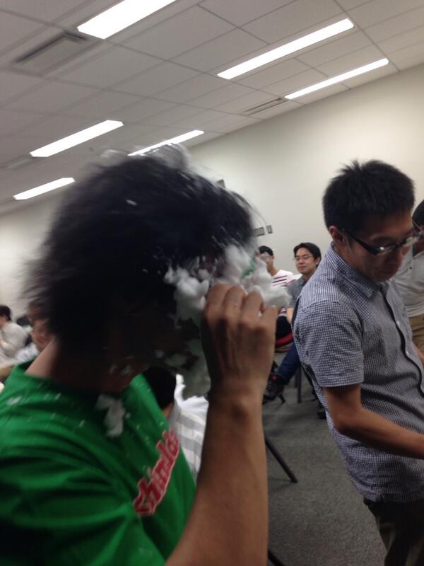 Shumpei's tweet image. 泡まみれのマイクロソフト物江さん #htmlday