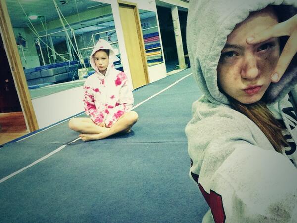 Paigeyy_page's tweet photo. It's to early for this. #barsclass http://t.co/RbIzhCDN9e