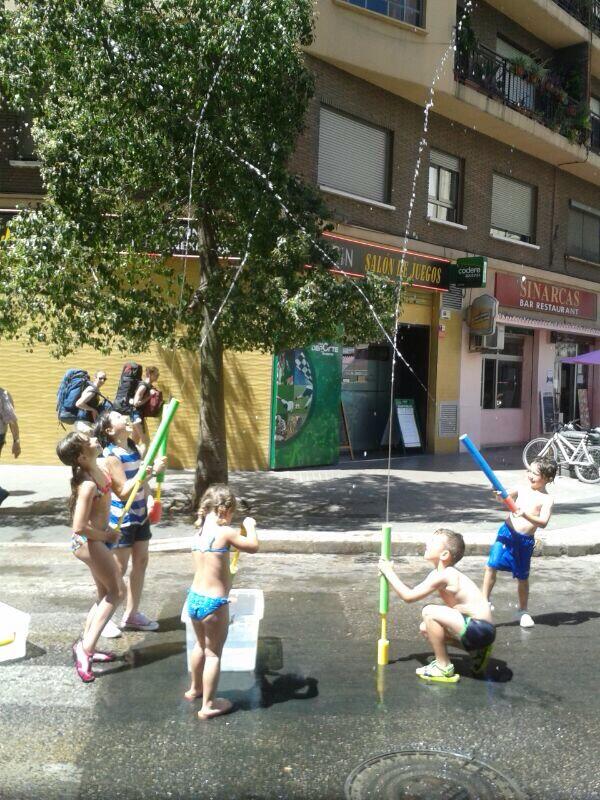 FallaPVC's tweet image. Lo dicho... Fiesta del agua! #sanjuan #Fallas #fallapvc