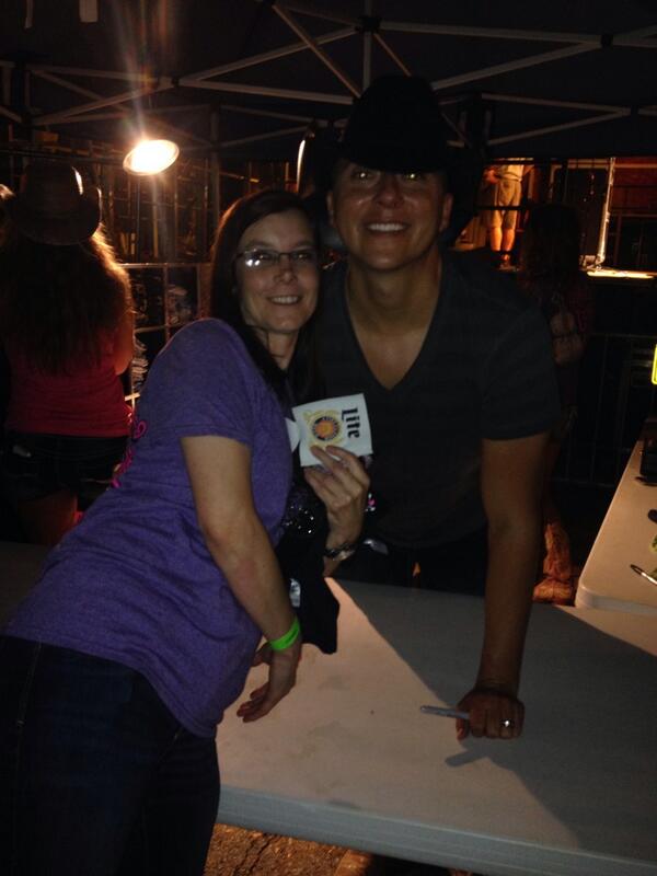Ducky1973's tweet photo. @FrankFanPage thx again Frank for another great show! THE REGATTA http://t.co/3uUo6PWnC8