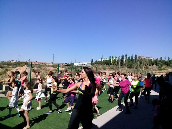 CDMClaraCampoam's tweet photo. 1,2,3....Zumbaaaaa!!!!!! http://t.co/HsX54FdcLy