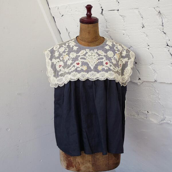 ルティッシ nesessaire ネセセア ポイント刺繍ブラウス nmDNb